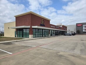 3220 Kirby Dr, Pearland, TX for lease Building Photo- Image 1 of 10