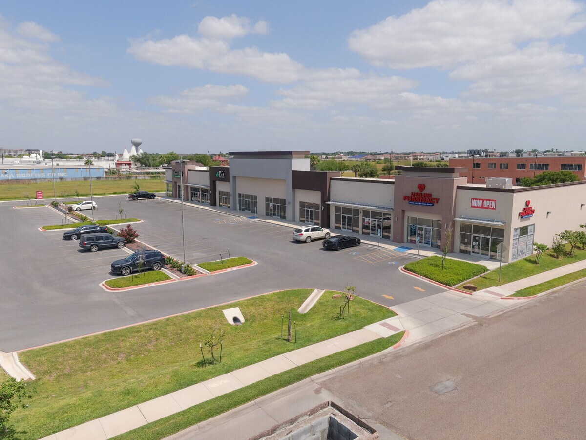 2500 W Trenton Rd, Edinburg, TX 78539 Cornerstone Plaza