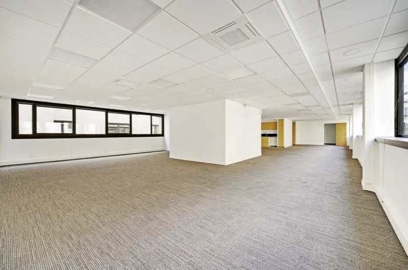 22 Rue Du President Wilson, Levallois-Perret for lease Interior Photo- Image 1 of 6