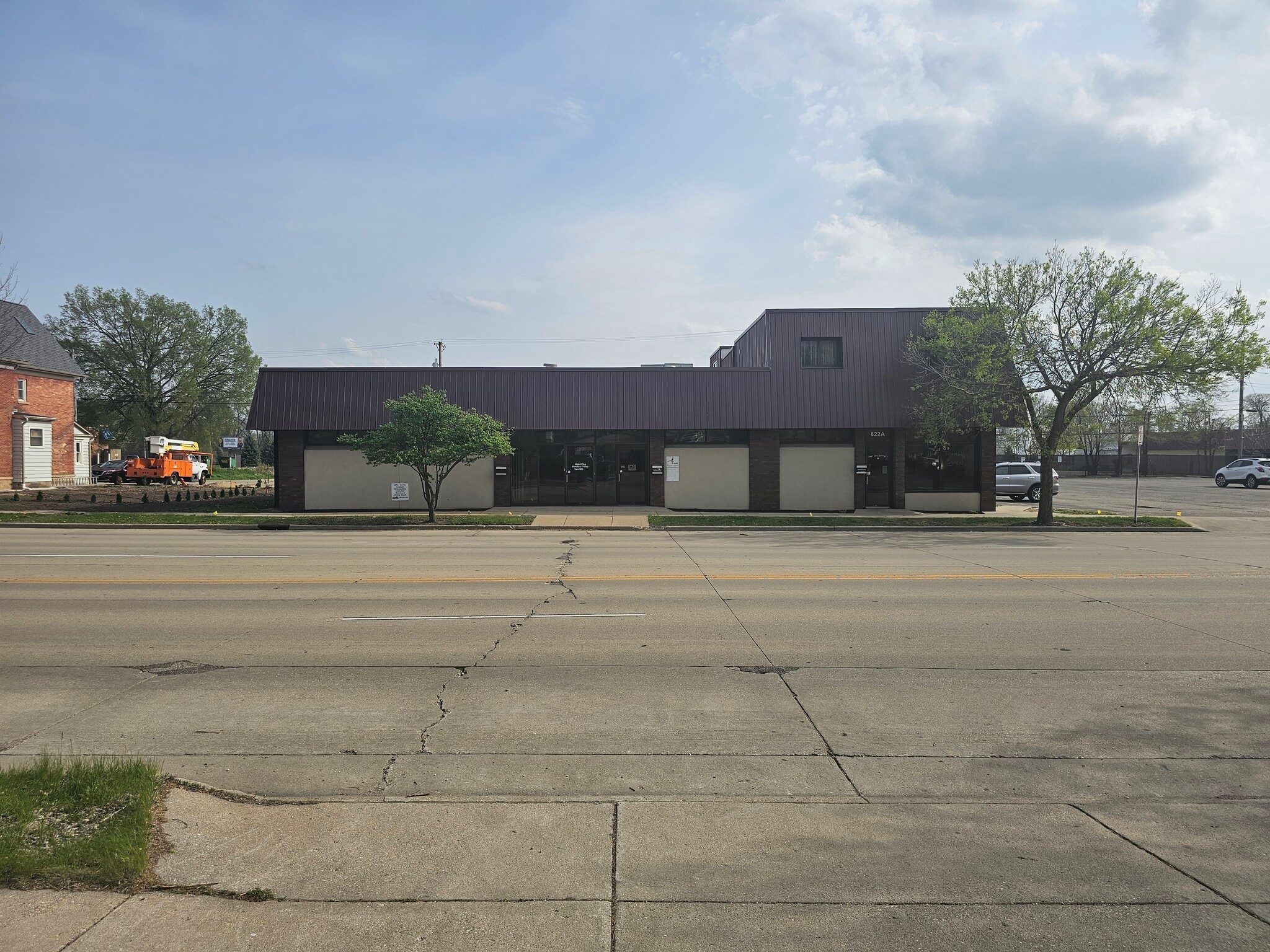 822 Broad St, Beloit, WI for lease Building Photo- Image 1 of 4