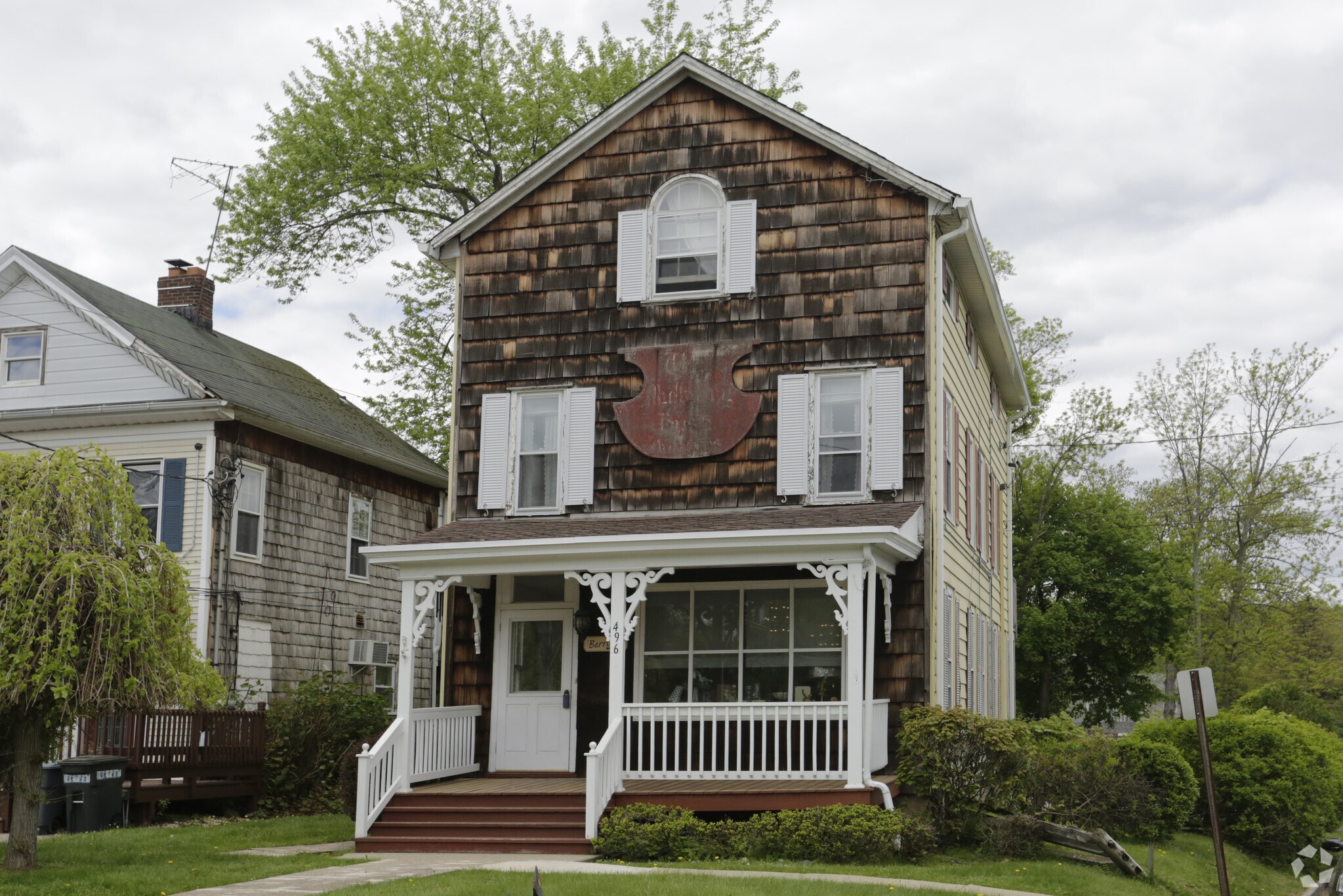 496 Pompton Ave, Cedar Grove, NJ for sale Primary Photo- Image 1 of 1