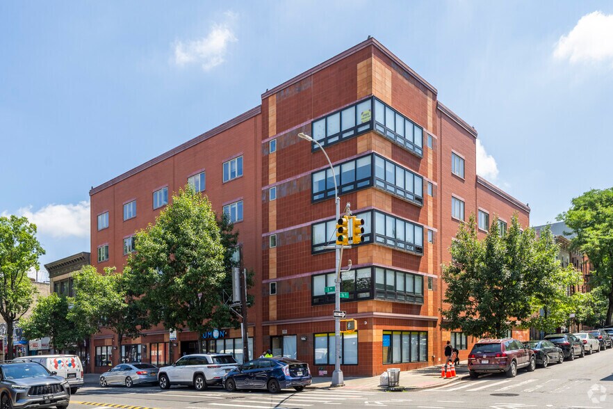 575 5th Ave, Brooklyn, NY for sale - Primary Photo - Image 1 of 1