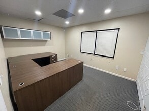 15511 N Florida Ave, Tampa, FL for lease Building Photo- Image 2 of 7