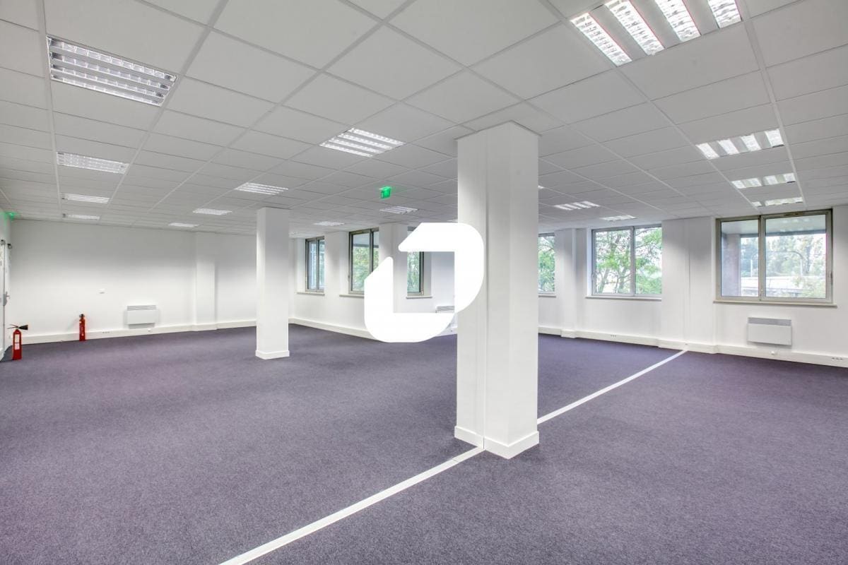 Office in Neuilly Plaisance for sale Interior Photo- Image 1 of 15