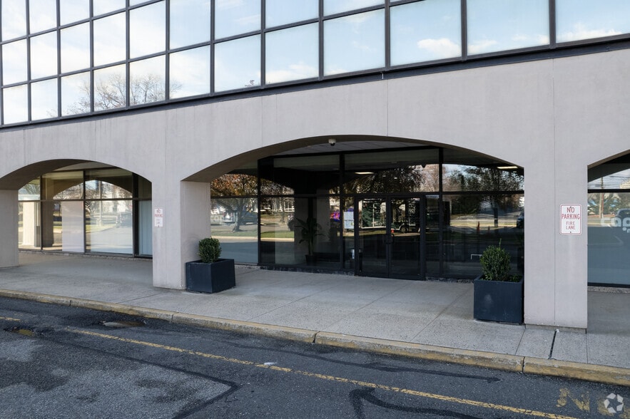 3 Empire Blvd, Moonachie, NJ 07074 3 Empire Blvd 4th Floor