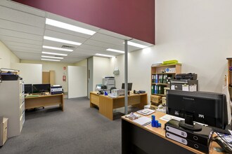 109 Whitehorse Rd, Blackburn for lease Interior Photo- Image 2 of 6