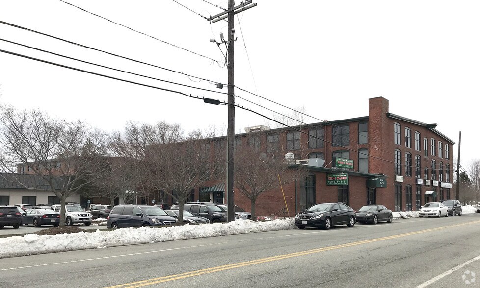 275 Martine St, Fall River, MA 02723