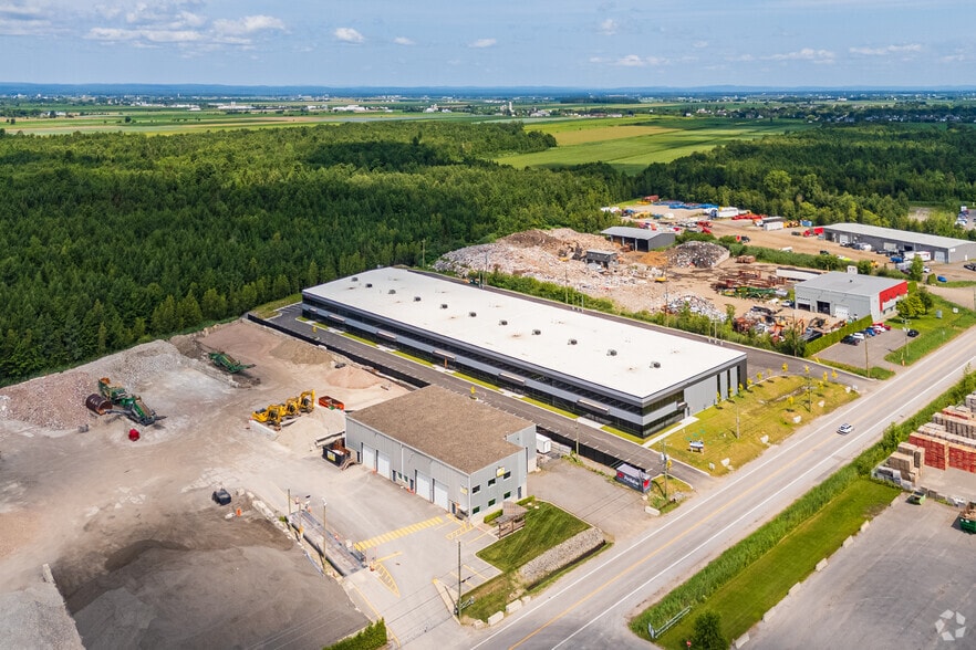 188 Rue Armand-Majeau S, St-Roch-de-L'achigan, QC for sale - Aerial - Image 3 of 3