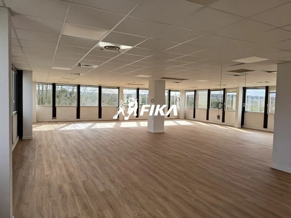 Office in Labège for lease Interior Photo- Image 1 of 9