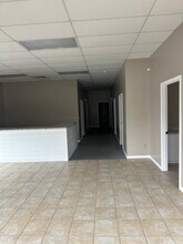 1389 Volunteer Pky, Bristol, TN for lease Interior Photo- Image 1 of 13