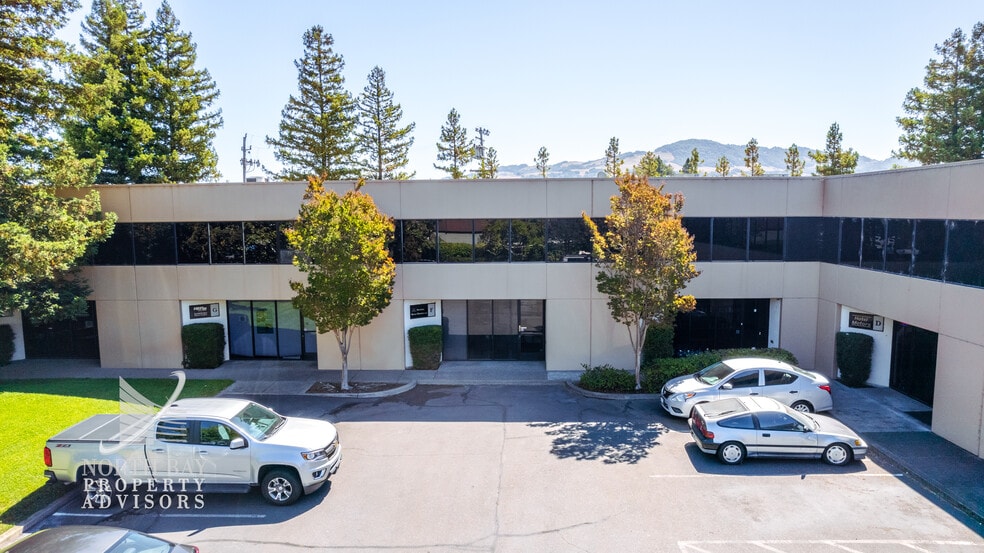464 Kenwood Ct, Santa Rosa, CA for lease - Building Photo - Image 2 of 4