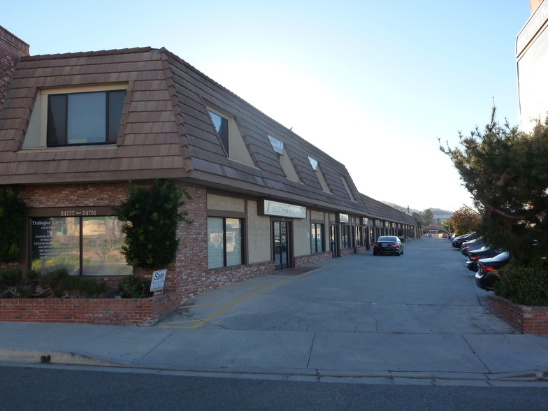 24777-24890 Apple St, Newhall, CA for lease - Building Photo - Image 3 of 5