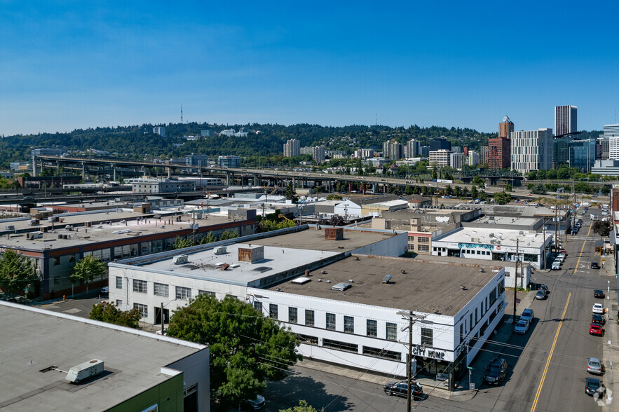 239 SE Salmon St, Portland, OR for lease - Aerial - Image 3 of 6