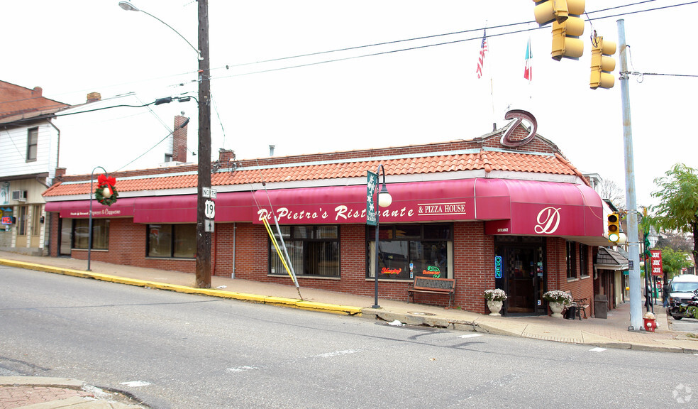 412 Perry Hwy, Pittsburgh, PA for sale - Primary Photo - Image 1 of 1