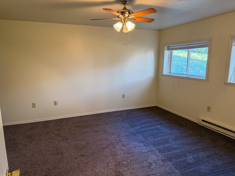 607 N High St, Duncannon, PA for sale - Building Photo - Image 3 of 15