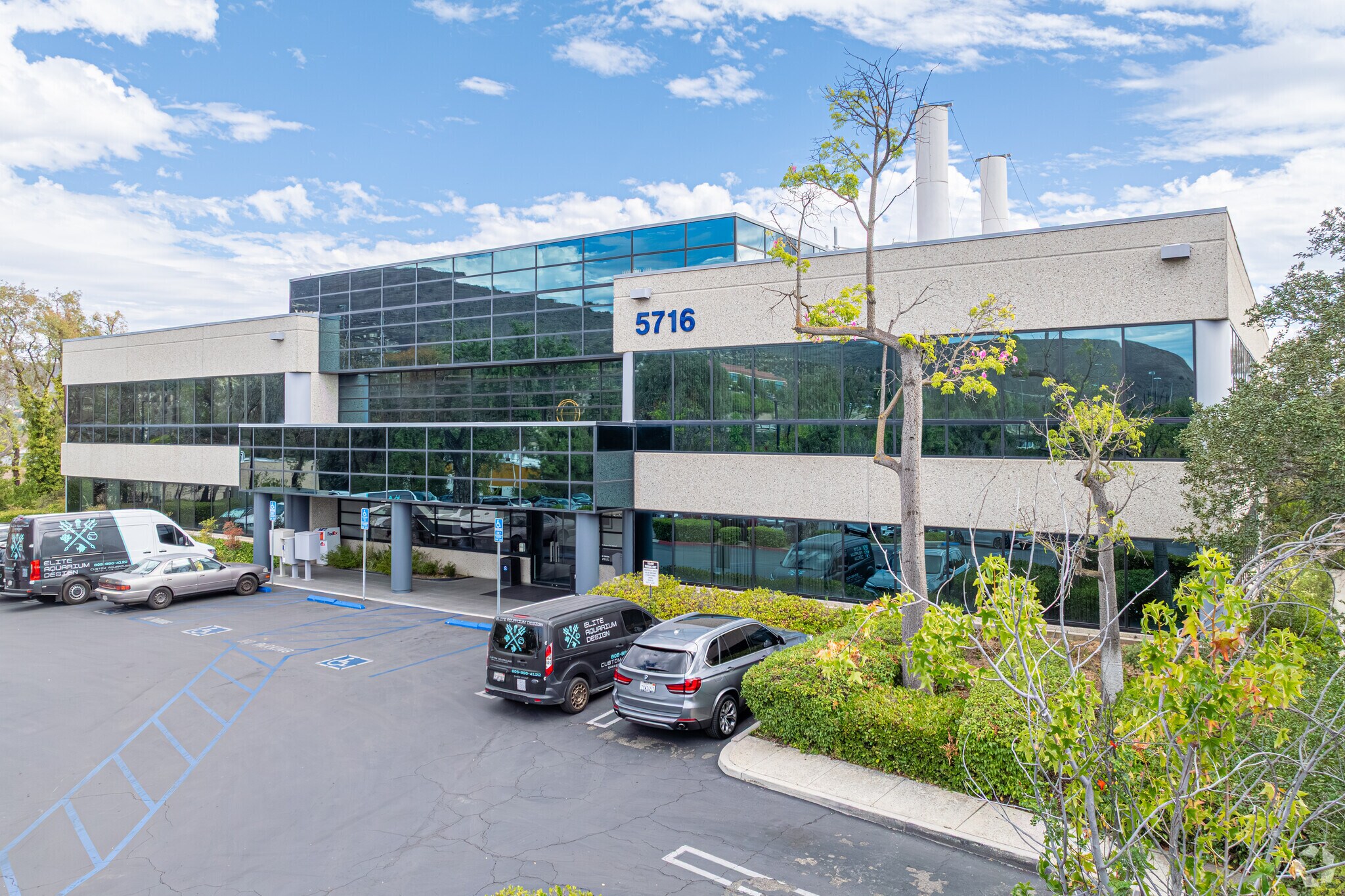 5716 Corsa Ave, Westlake Village, CA for lease Primary Photo- Image 1 of 14