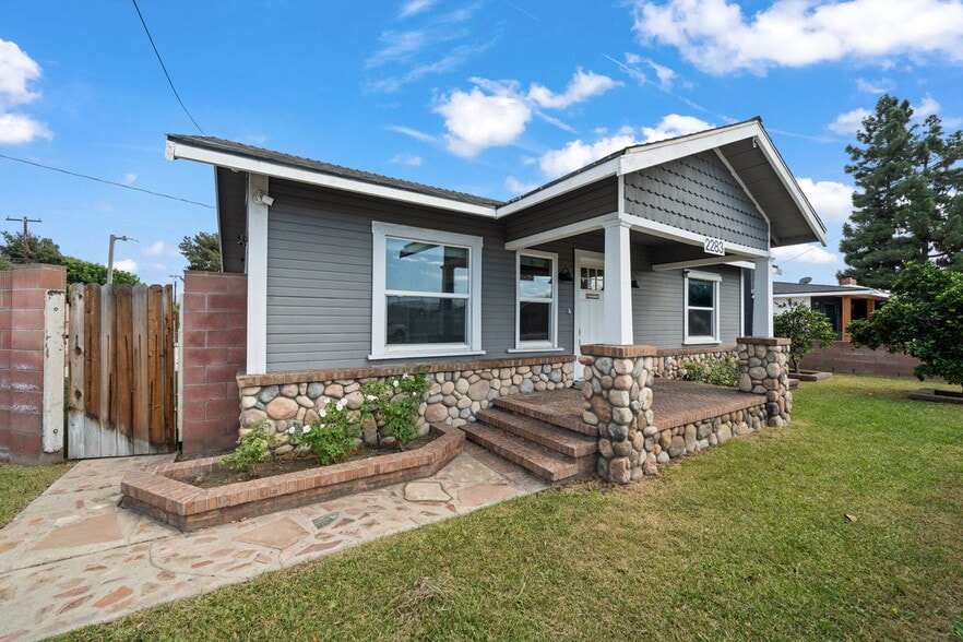 2283 N Batavia St, Orange, CA for sale - Building Photo - Image 1 of 43