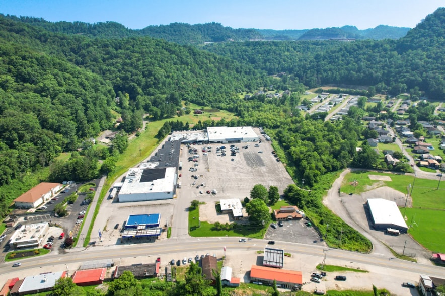 94-154 Grand Vue Plz, Hazard, KY for sale - Building Photo - Image 2 of 8