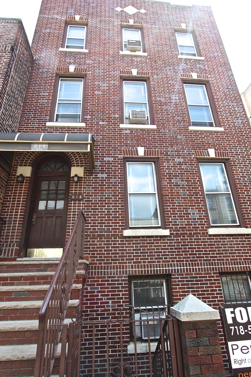 614 Lorimer St, Brooklyn, NY for sale Building Photo- Image 1 of 1