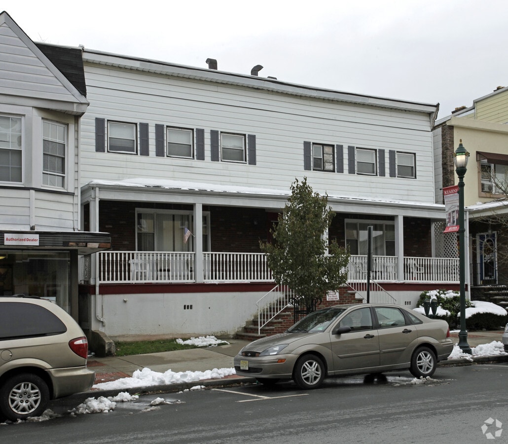 348 Kearny Ave, Kearny, NJ 07032