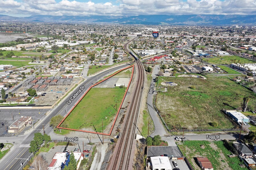 1073 S La Cadena Dr, Colton, CA 92324