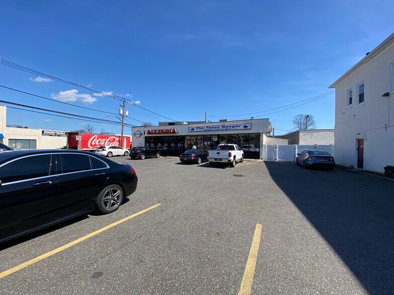 365 Atlantic Ave, Freeport, NY for sale - Building Photo - Image 3 of 51