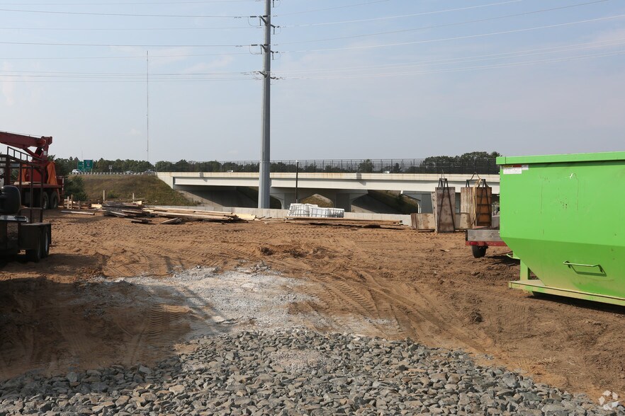 788 Oakleaf Way, Altoona, WI for sale - Building Photo - Image 1 of 1