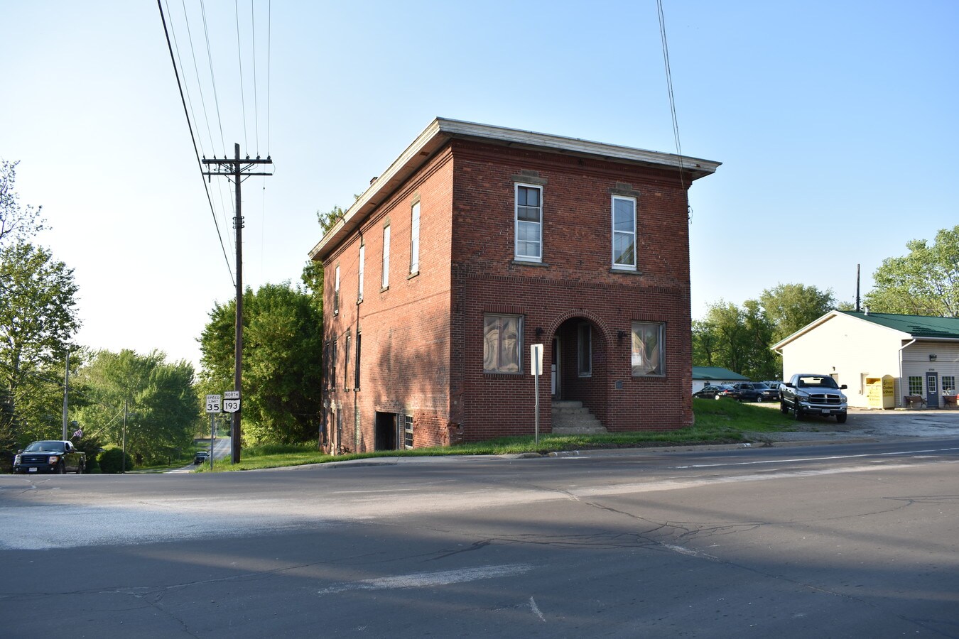 2699 E Center St, North Kingsville, OH 44068