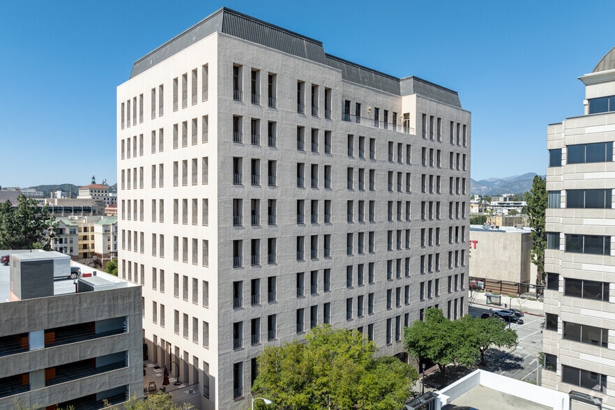 790 E Colorado Blvd, Pasadena, CA for lease - Building Photo - Image 1 of 12