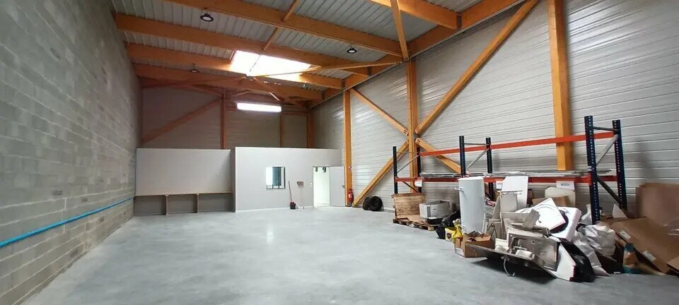 Flex in Le Havre for lease - Building Photo - Image 3 of 5