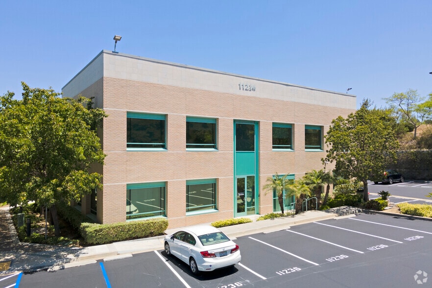 11236 El Camino Real, San Diego, CA for lease - Primary Photo - Image 1 of 5