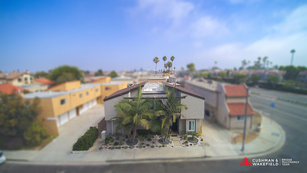 16972 Lynn Ln, Huntington Beach, CA for sale - Primary Photo - Image 1 of 25