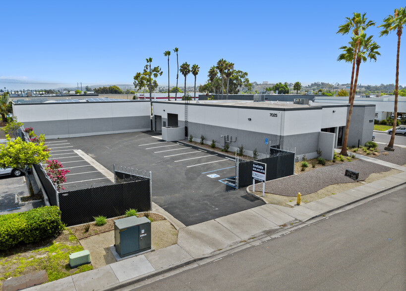 7025 Alamitos Ave, San Diego, CA for lease - Building Photo - Image 1 of 19