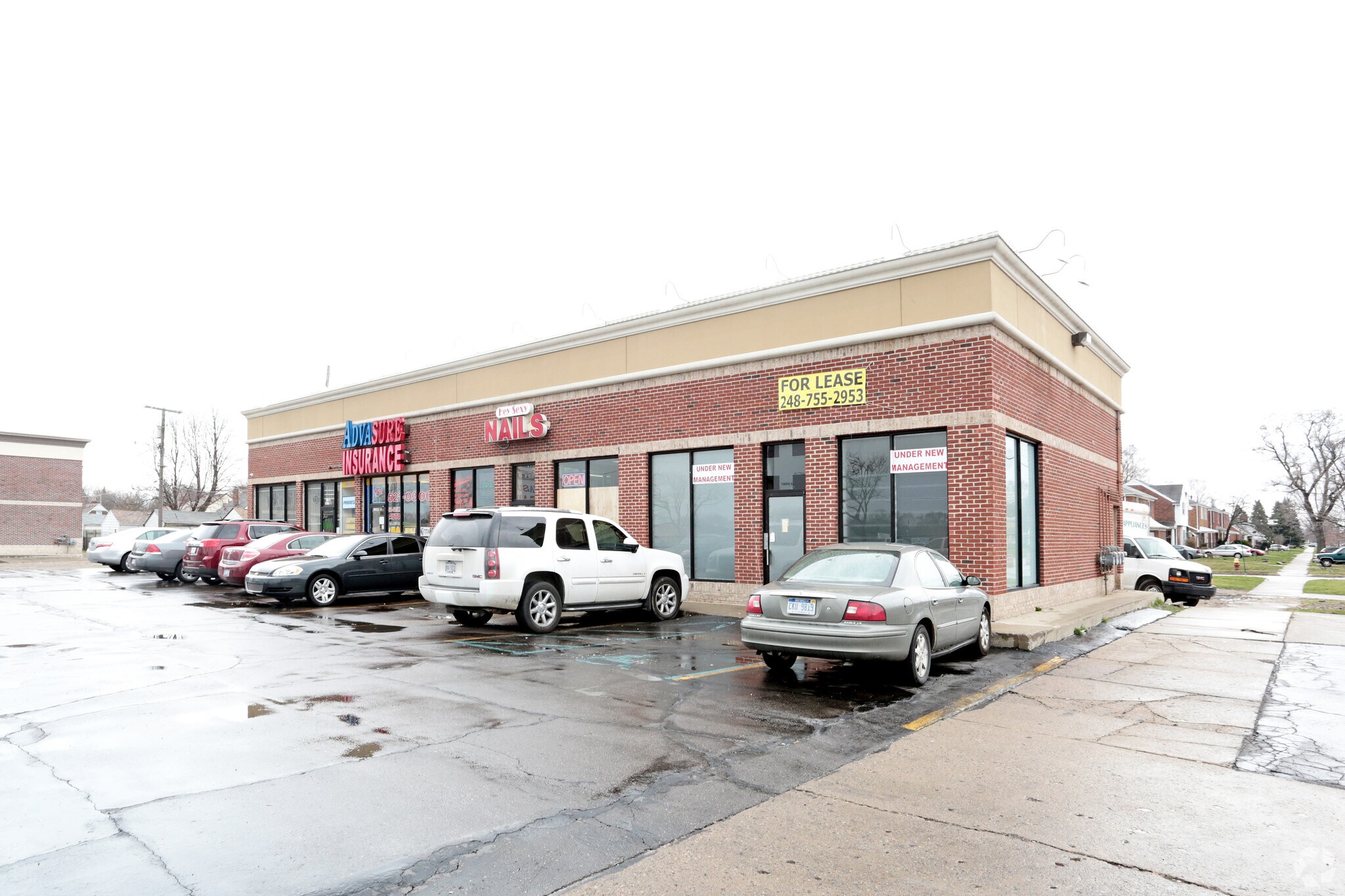 13600 E 8 Mile Rd, Detroit, MI for sale Primary Photo- Image 1 of 1
