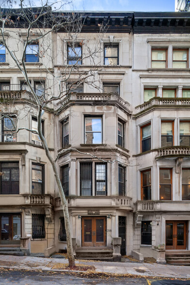 318 W 102nd St, New York, NY for sale - Building Photo - Image 1 of 7