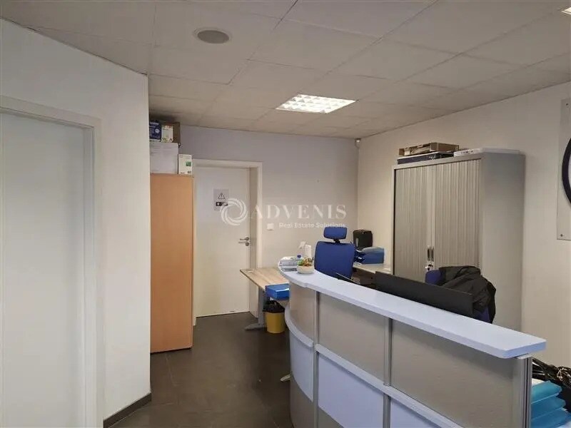 Flex in Ludres for lease Interior Photo- Image 1 of 9