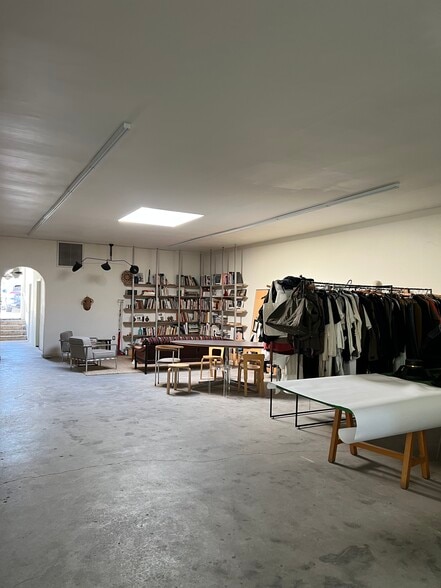 5215 York Blvd, Los Angeles, CA for lease - Building Photo - Image 3 of 18