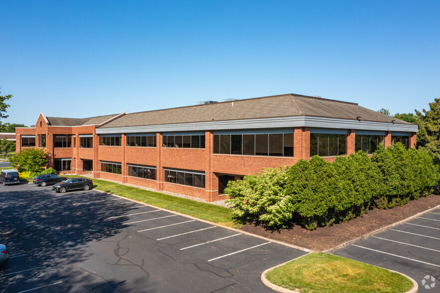 1155 Business Center Dr, Horsham, PA for lease - Building Photo - Image 1 of 6