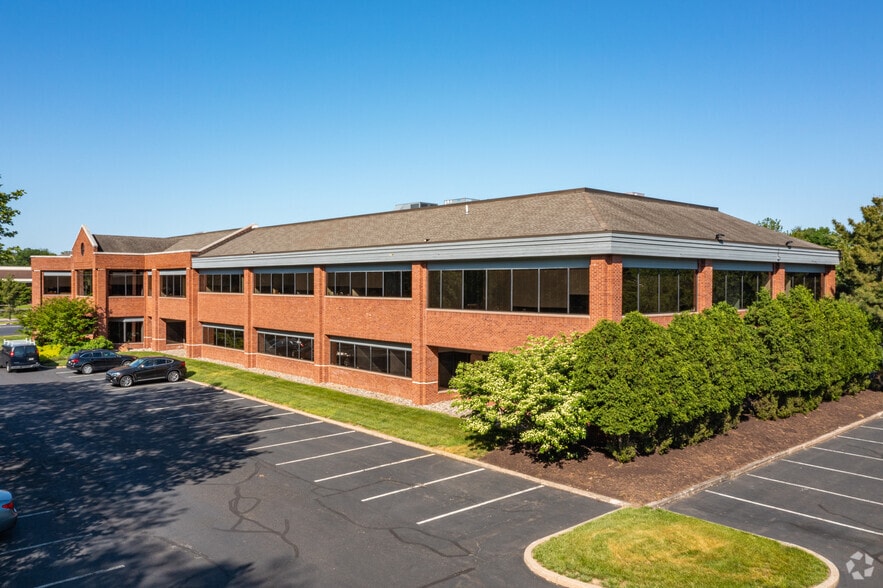 1155 Business Center Dr, Horsham Township, PA for lease - Building Photo - Image 1 of 6