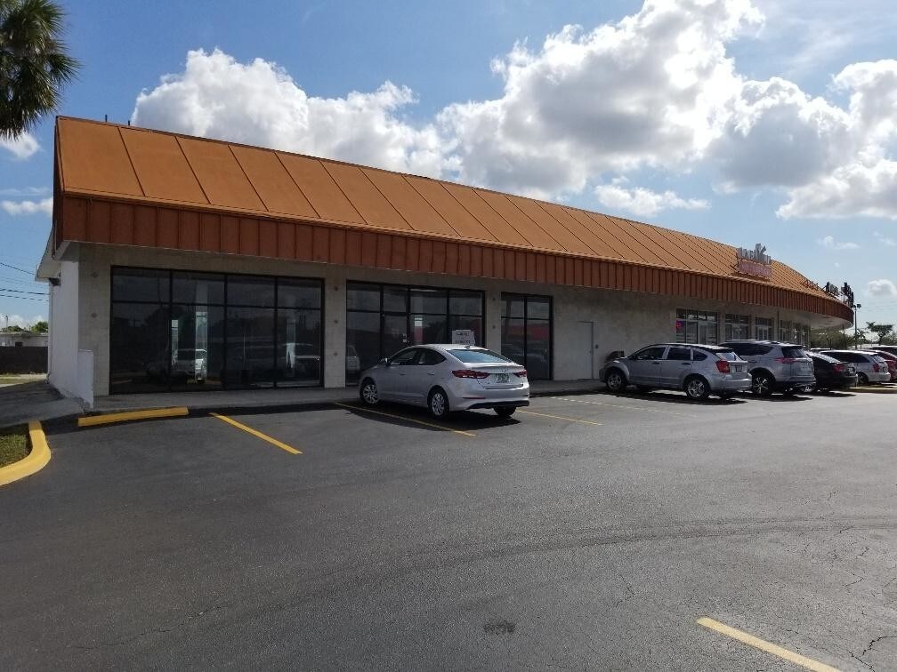 967-977 E 8th Ave, Hialeah, FL for sale Primary Photo- Image 1 of 1