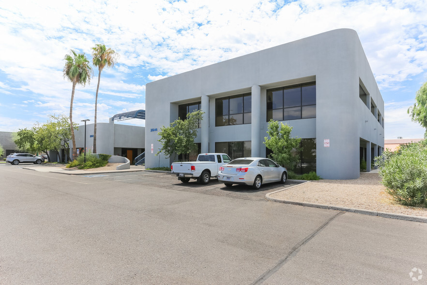 21644 N 9th Ave, Phoenix, AZ for lease - Primary Photo - Image 1 of 6