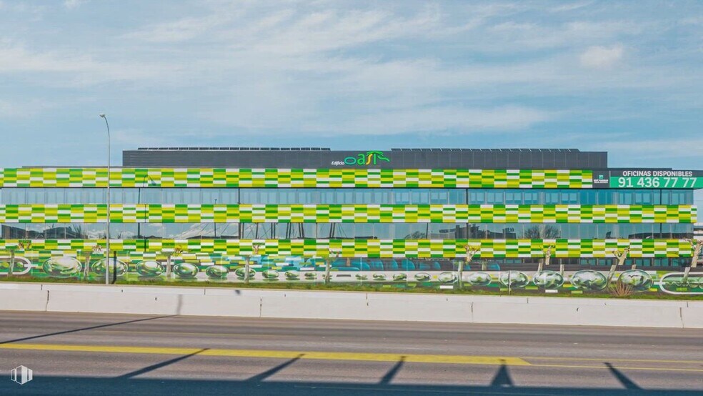 Calle de Basauri, 17, Madrid, Madrid for lease - Commercial Listing Video - Image 2 of 21