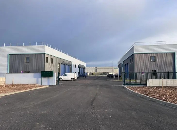 Flex in Saint-Vulbas for lease - Building Photo - Image 3 of 4