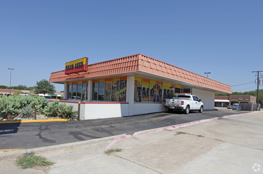 6441 Watauga Rd, Watauga, TX for lease - Primary Photo - Image 1 of 3