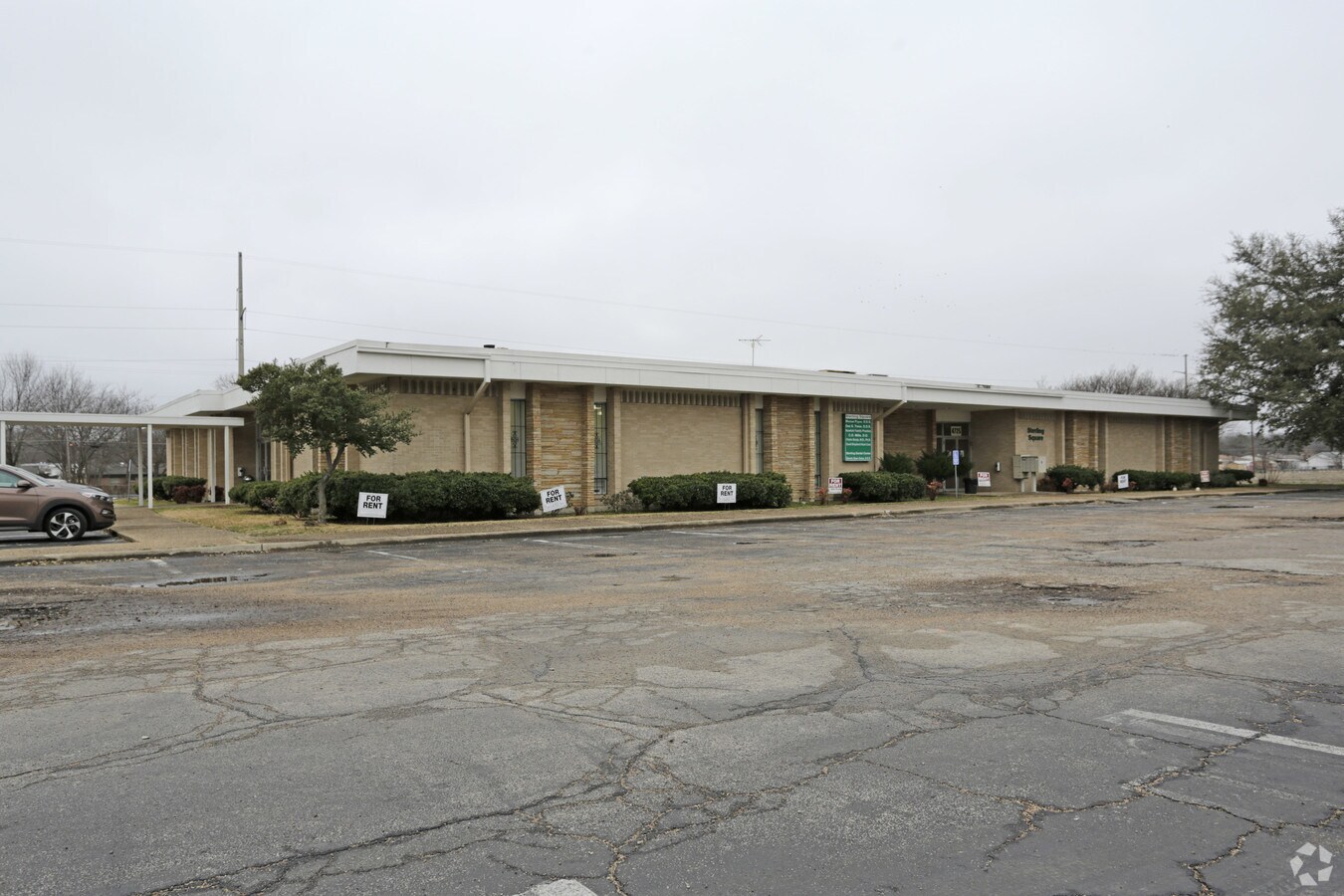 4725 Gus Thomasson Rd, Mesquite, TX 75150