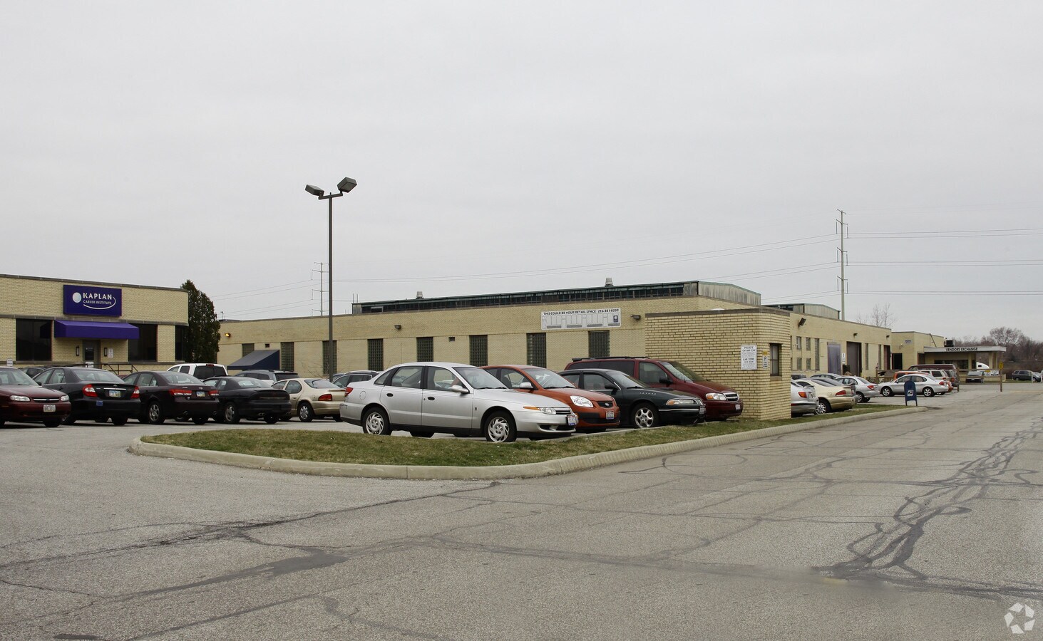 8700 Brookpark Rd, Brooklyn, OH 44129