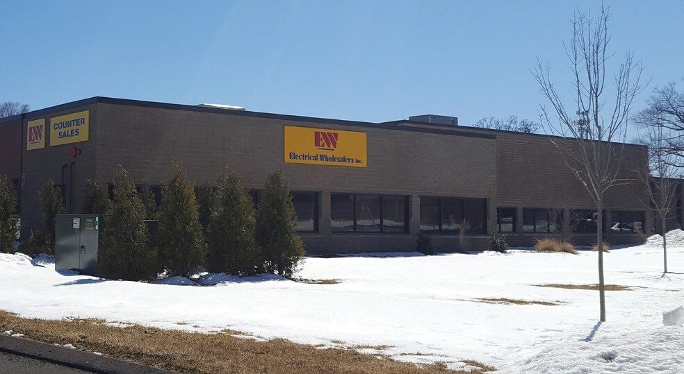 130 Addison Rd, Windsor, CT for sale - Primary Photo - Image 1 of 1