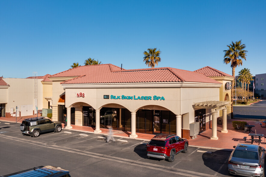 5463 S Rainbow Blvd, Las Vegas, NV for lease - Primary Photo - Image 1 of 16