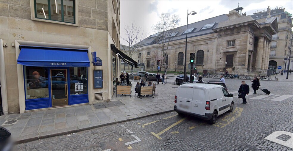 Retail in Paris for lease - Building Photo - Image 1 of 2