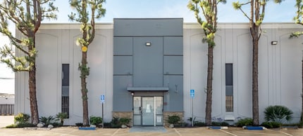 7101 Fair Ave, North Hollywood, CA for lease Building Photo- Image 2 of 10